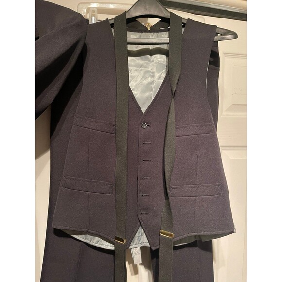 Men’s 3 pc vtg black Tuxedo R42 Pierre Cousteau Suit Formal - Picture 3 of 12